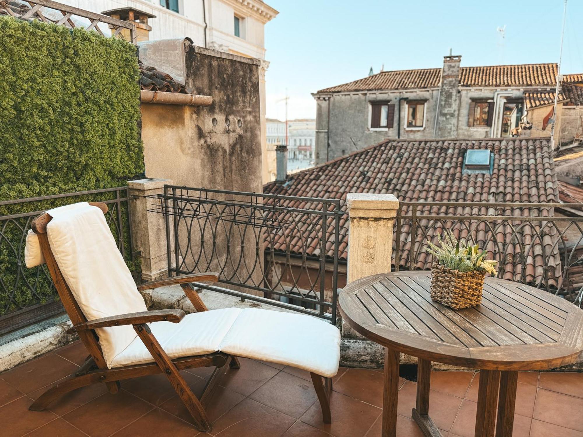 Apartment Attic Terrace San Square View Venice