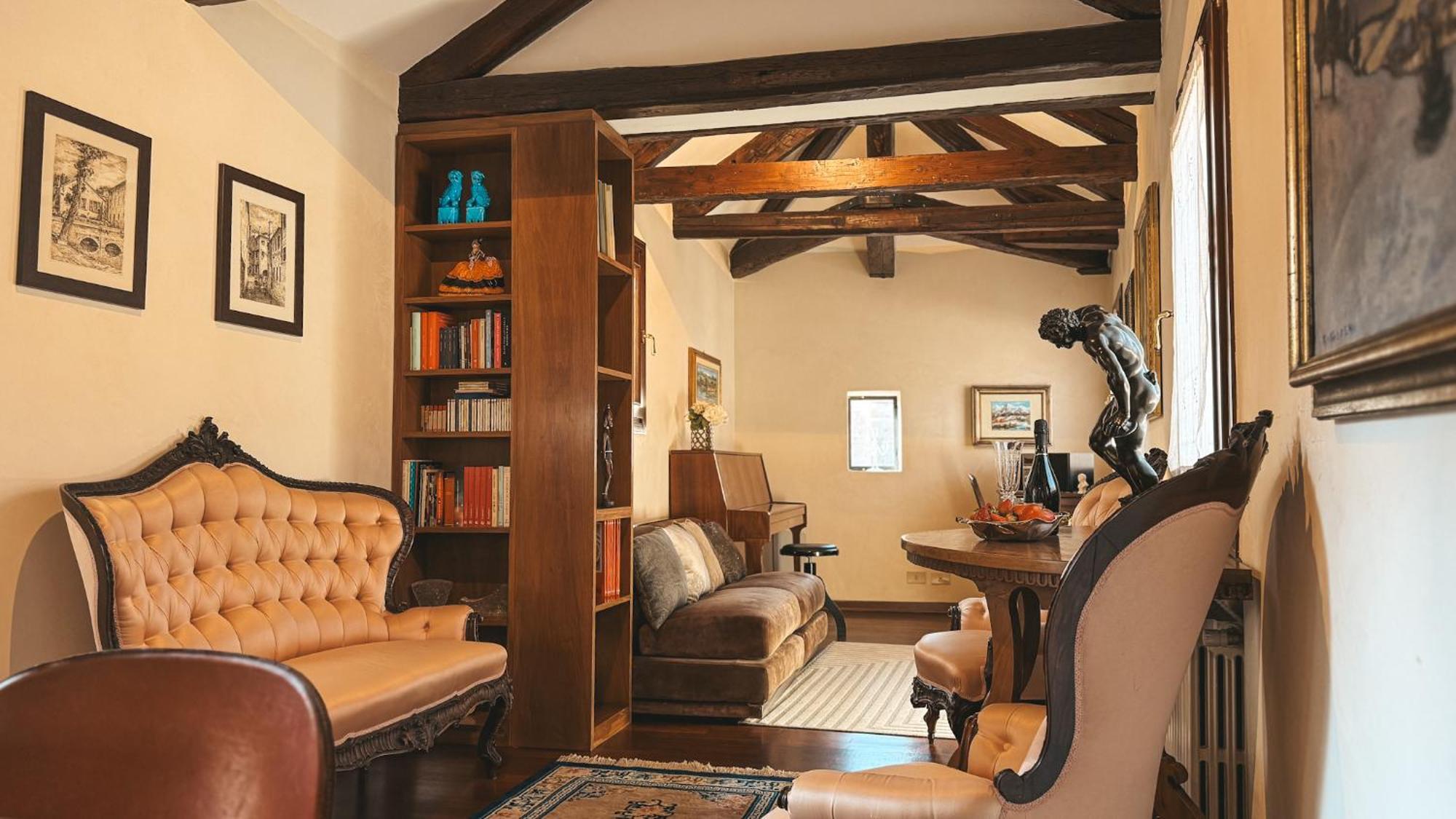 Attic Terrace San Square View Venice
