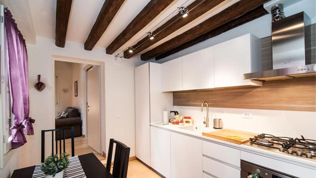 Cosy Nest Apartment *