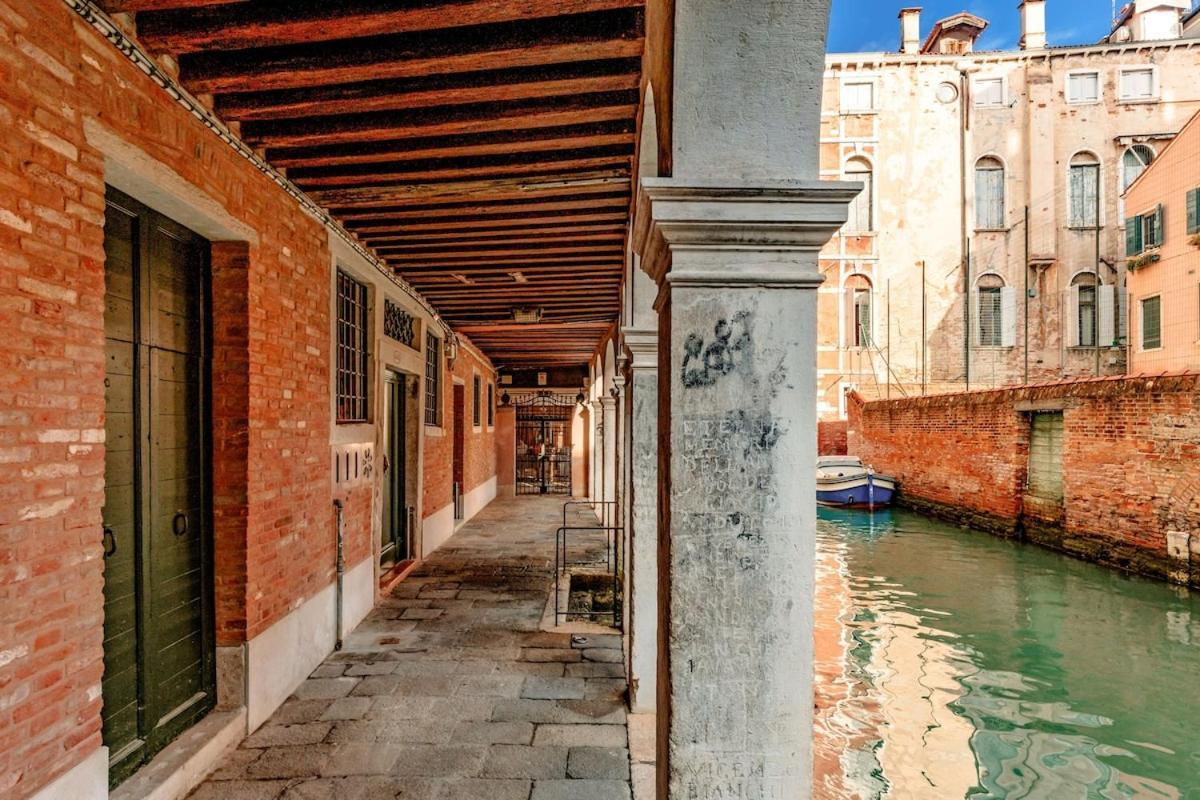 View In Venice! Charming With Private Roof Terrace Apartment *