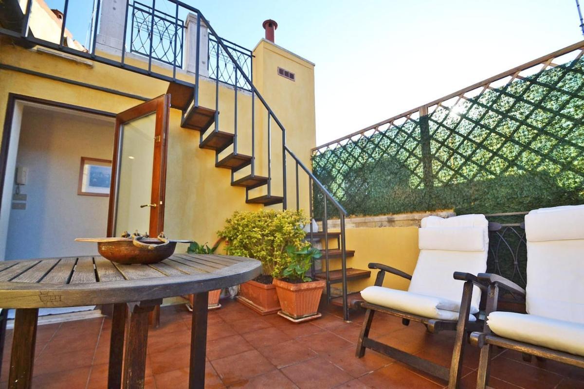 Apartment Attic Terrace San Square View *
