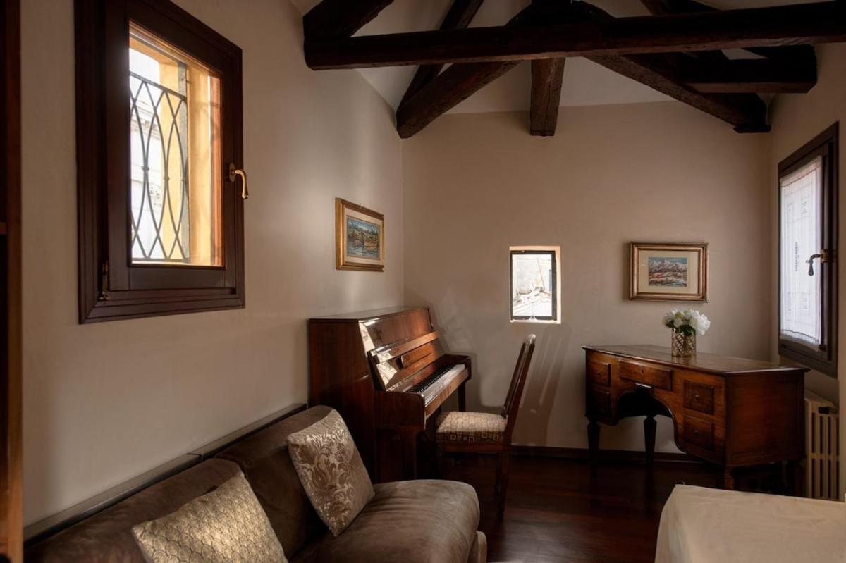 Apartment Attic Terrace San Square View *