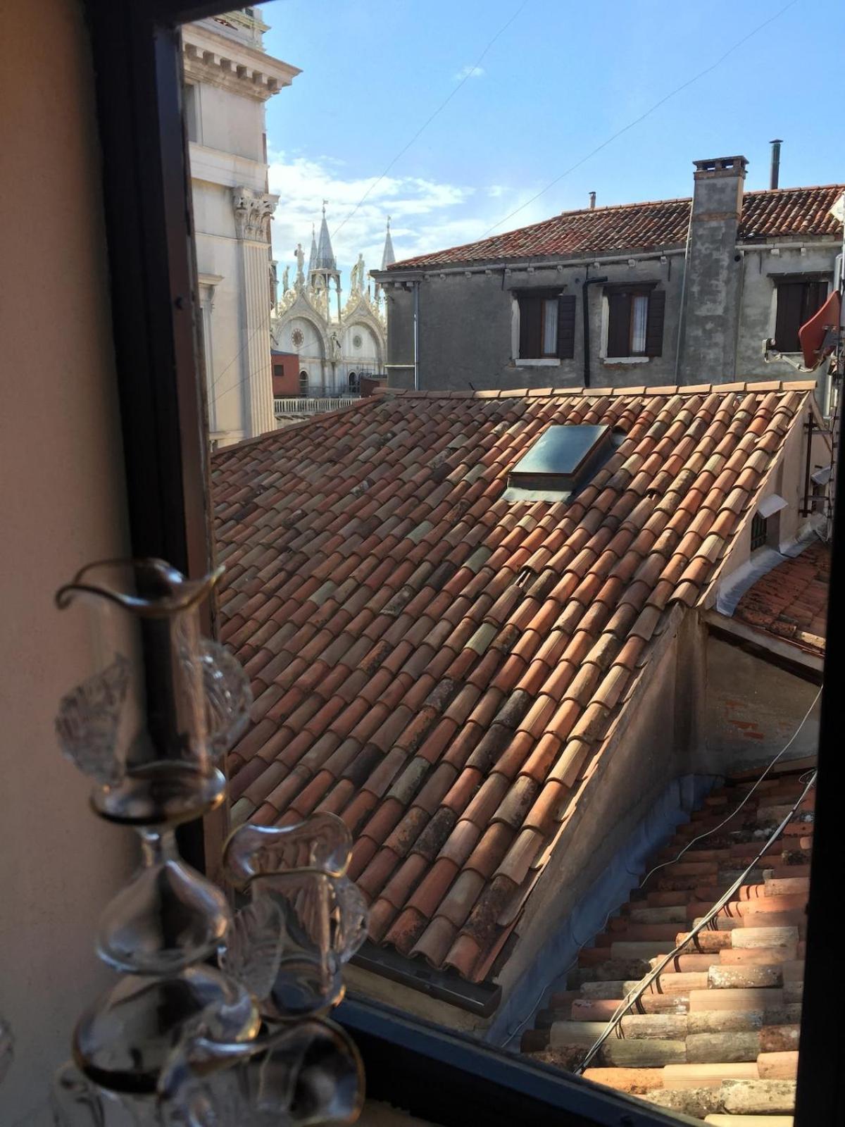 Attic Terrace San Square View Apartment Venice