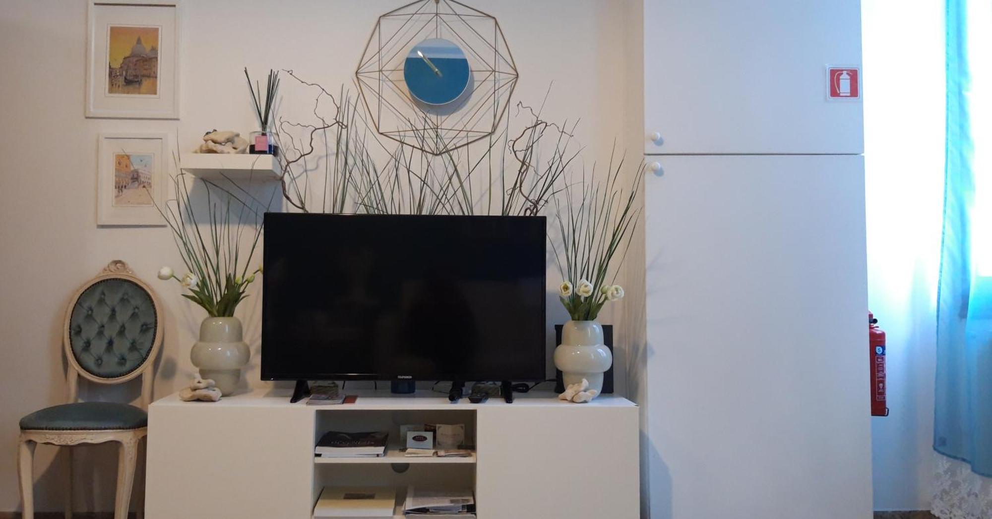Quiet And Comfort In The Heart Of Apartment *