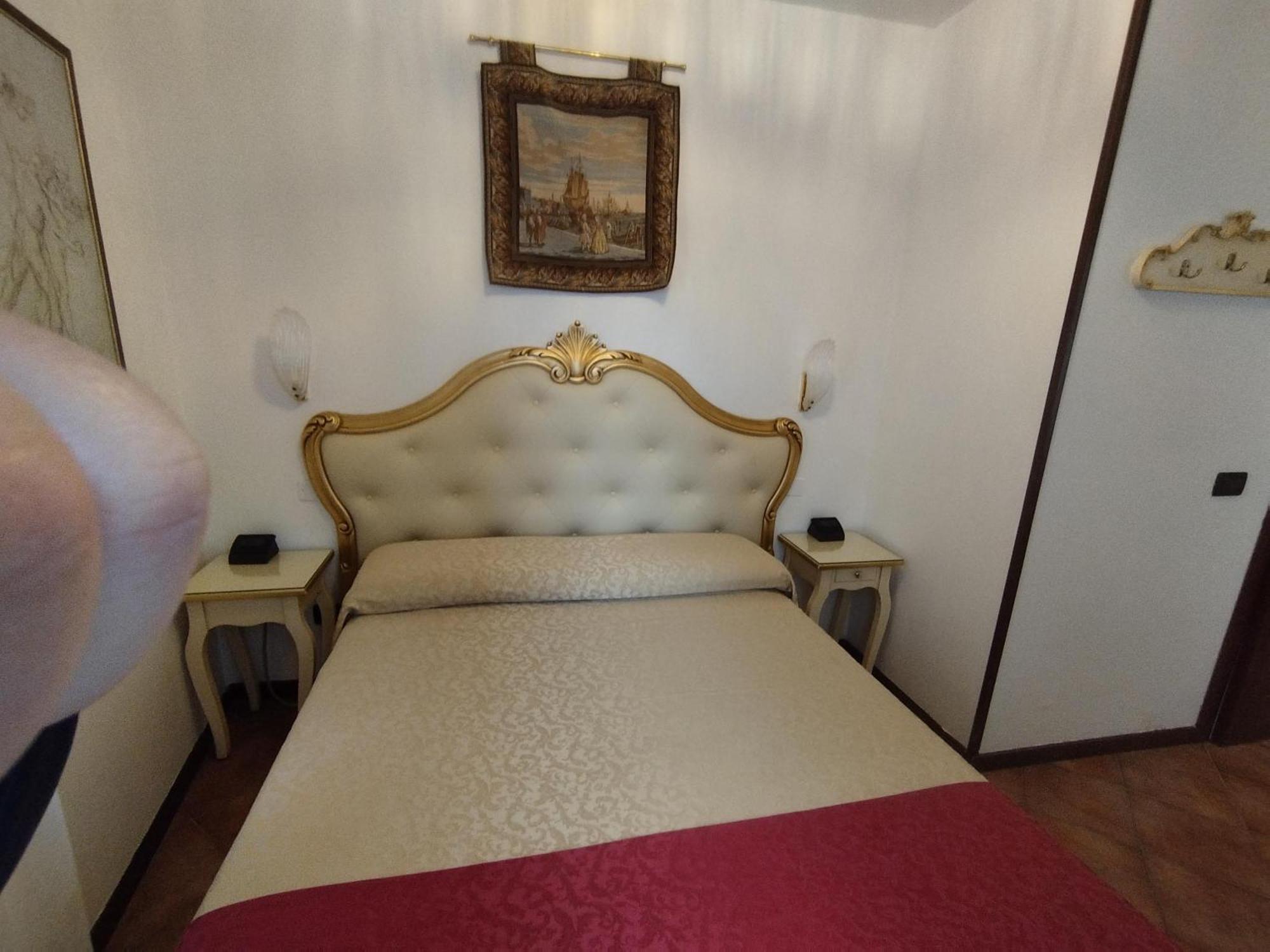 Alloggi Ss Giovanni E Paolo Guest house 2*