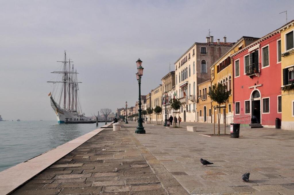 Indipendent House In Venice