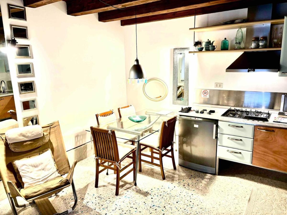 Indipendent House In * Venice