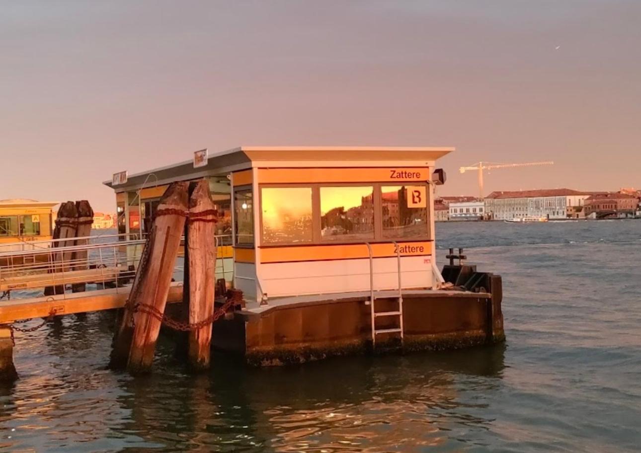 Con Vista Zattere Apartamento