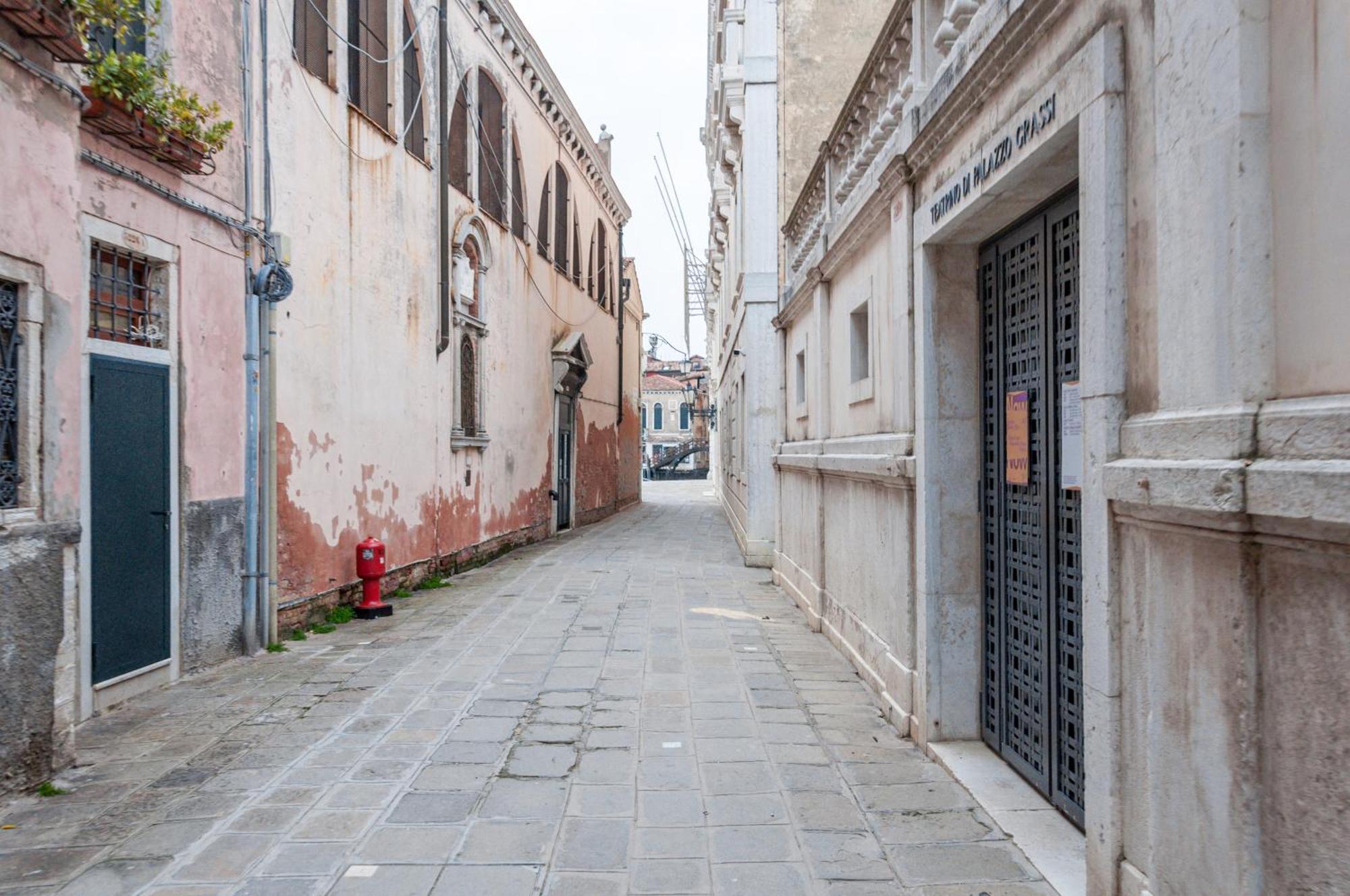 Bella * Venice