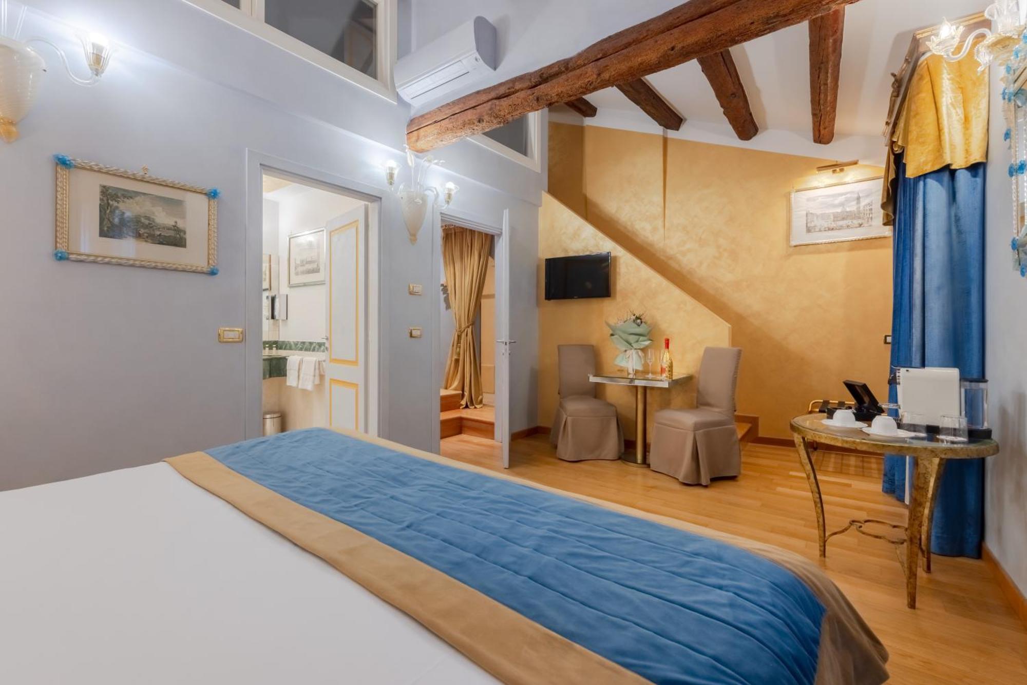 Ca Dell'arte 3* Venice