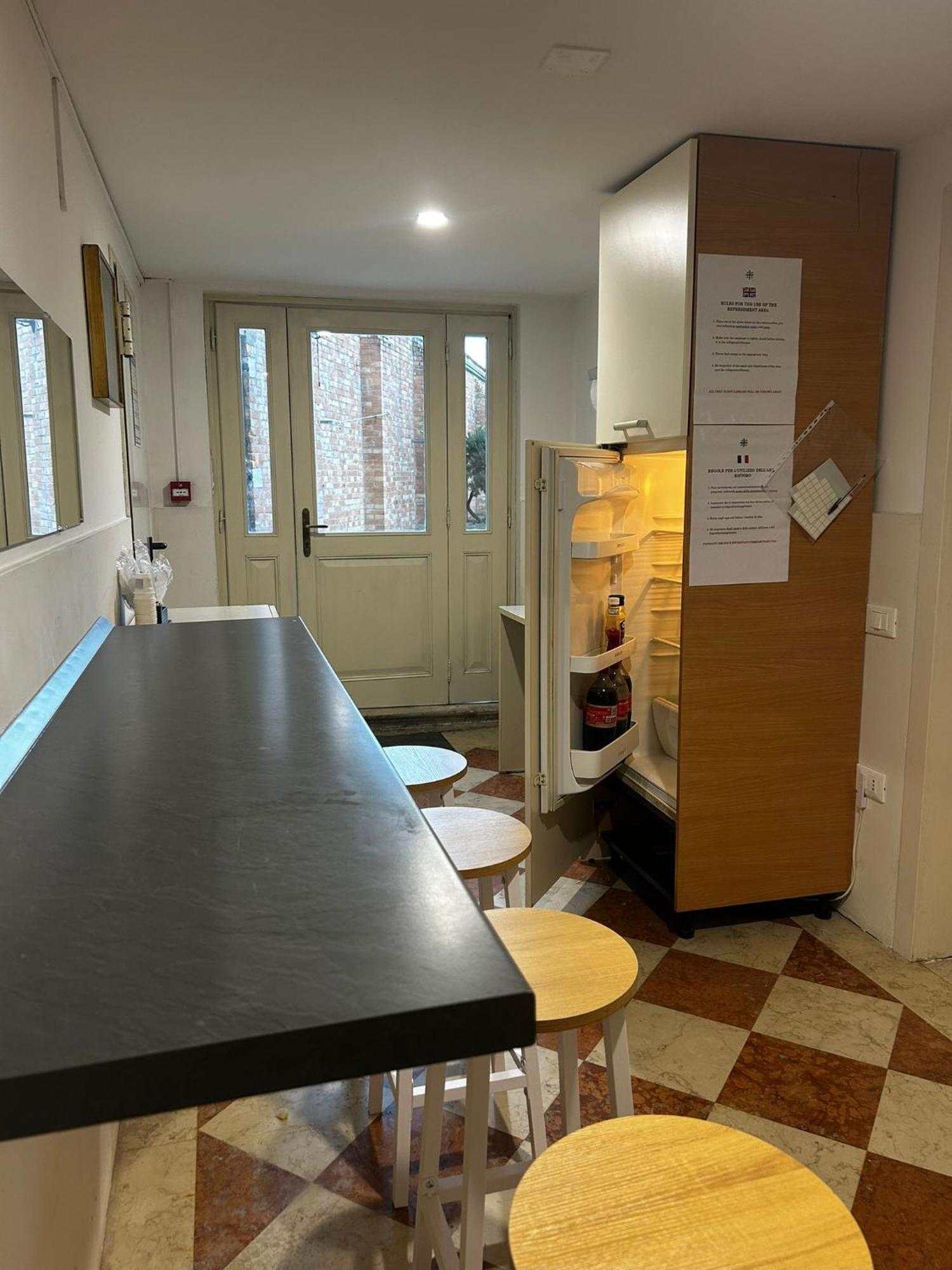 Amdg Hostel