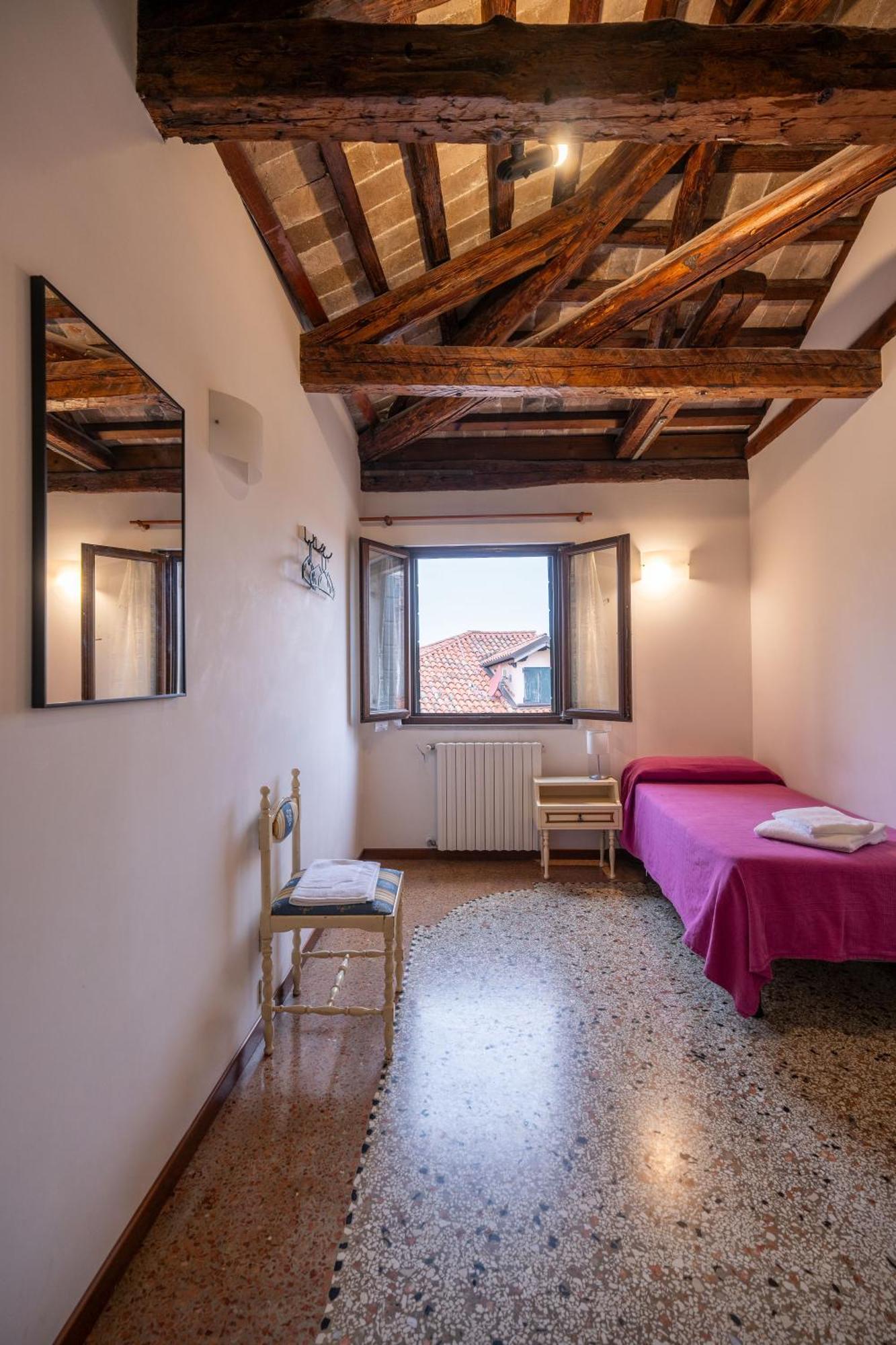 Foresteria Valdese * Venice