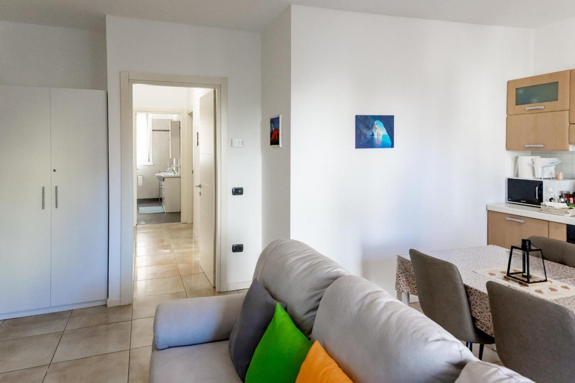 Charming Two Bedroom Venice