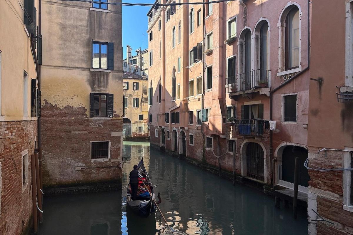 Nel Centro Di *