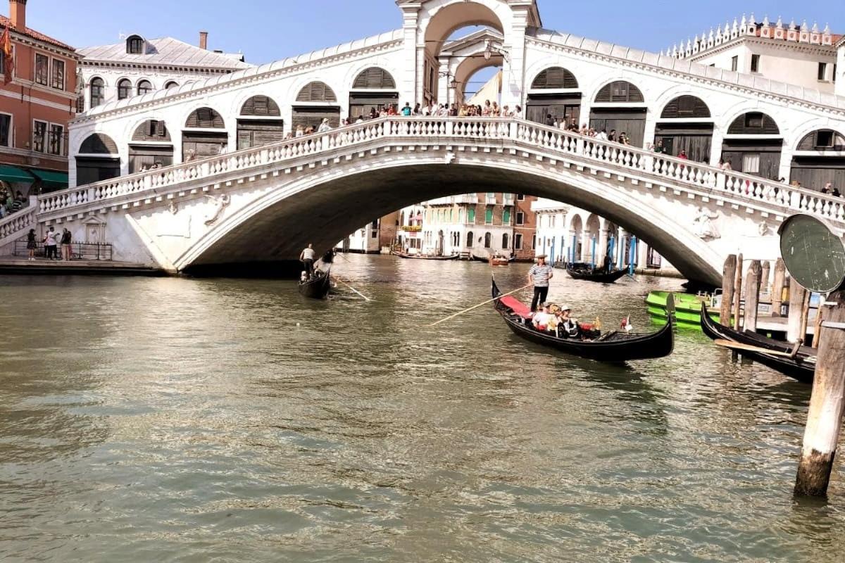Nel Centro Di Apartamento Veneza