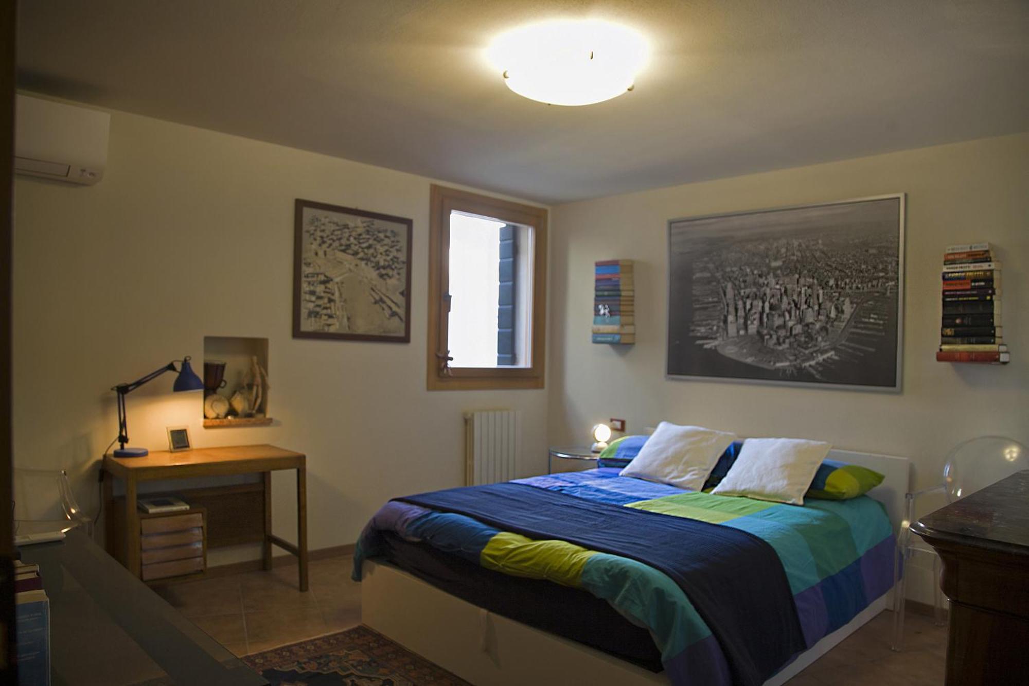 Real Venetian Apartment, 300 M From Rialto Bridge, 100 Sqm Venice