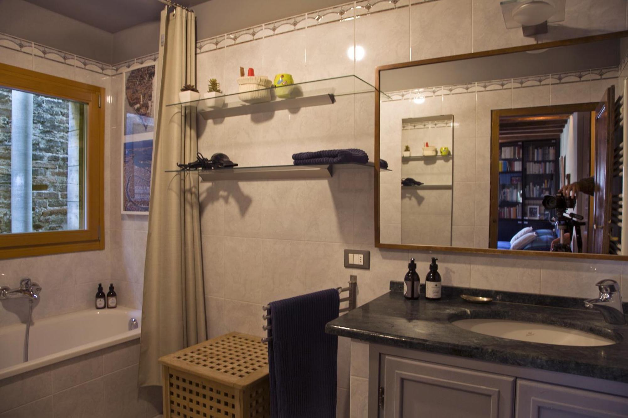 Apartment Real Venetian Apartment, 300 M From Rialto Bridge, 100 Sqm *