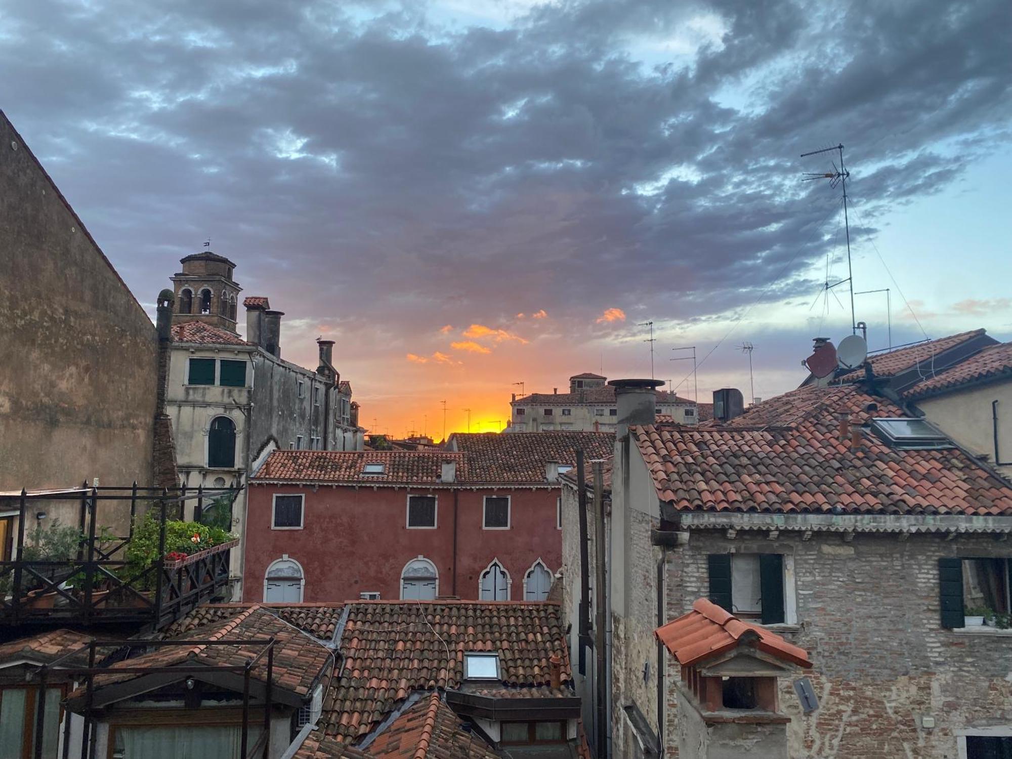 Apartment Real Venetian Apartment, 300 M From Rialto Bridge, 100 Sqm
