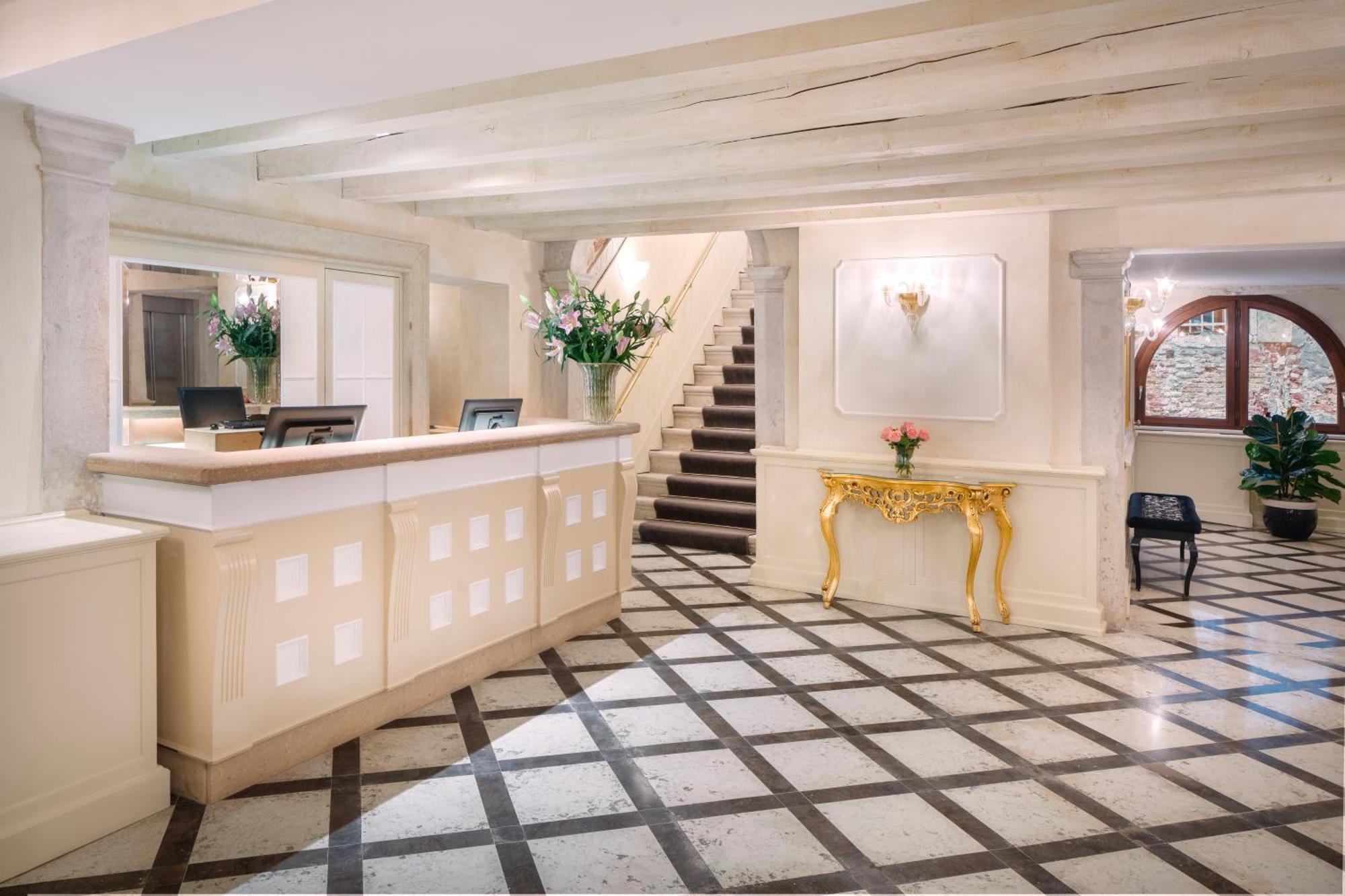 Maison | Esperienze Hotel 4*