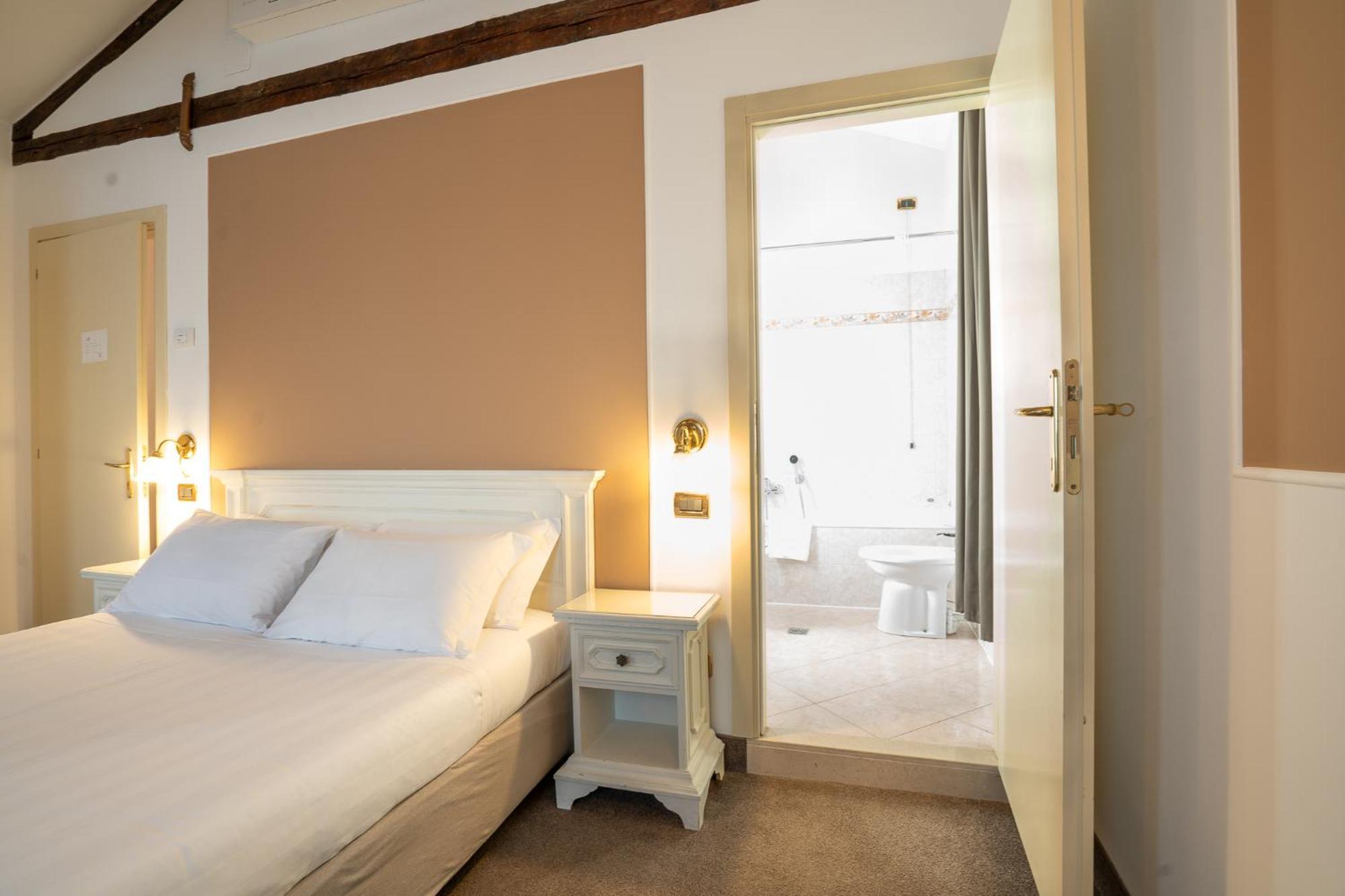 Corte Rossa 3* Veneza