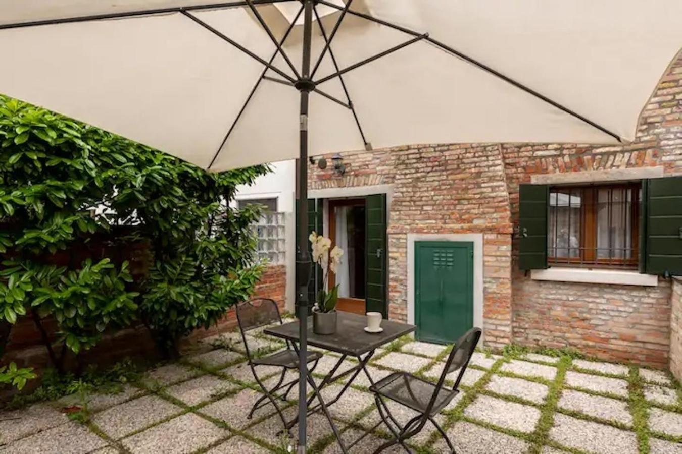 Garden Apartment Venice
