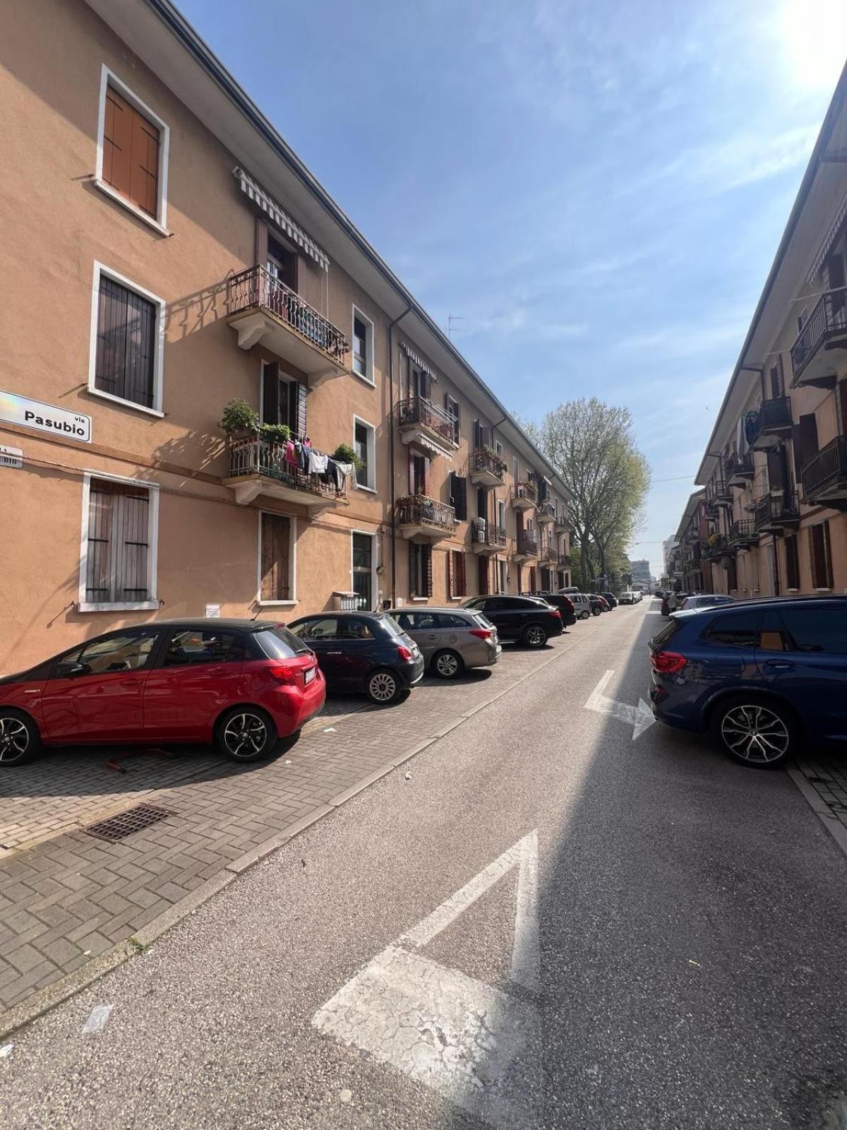 Via Pasubio, 100 Mt To Station, Park, Wi Fi, Apartment
