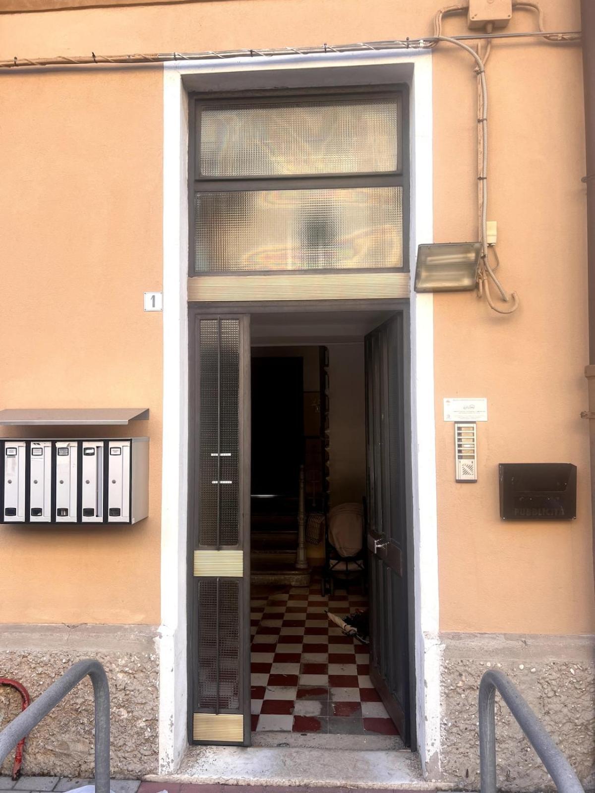 Via Pasubio, 100 Mt To Station, Park, Wi Fi, Apartment