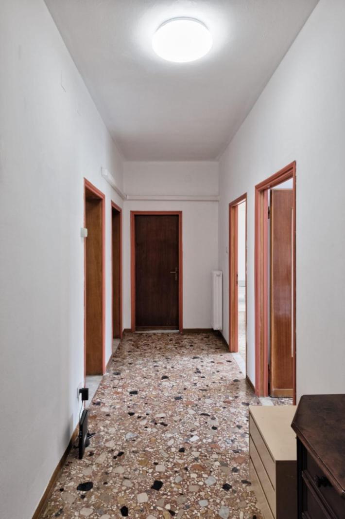 Cozy In With Free Parking Guest house
