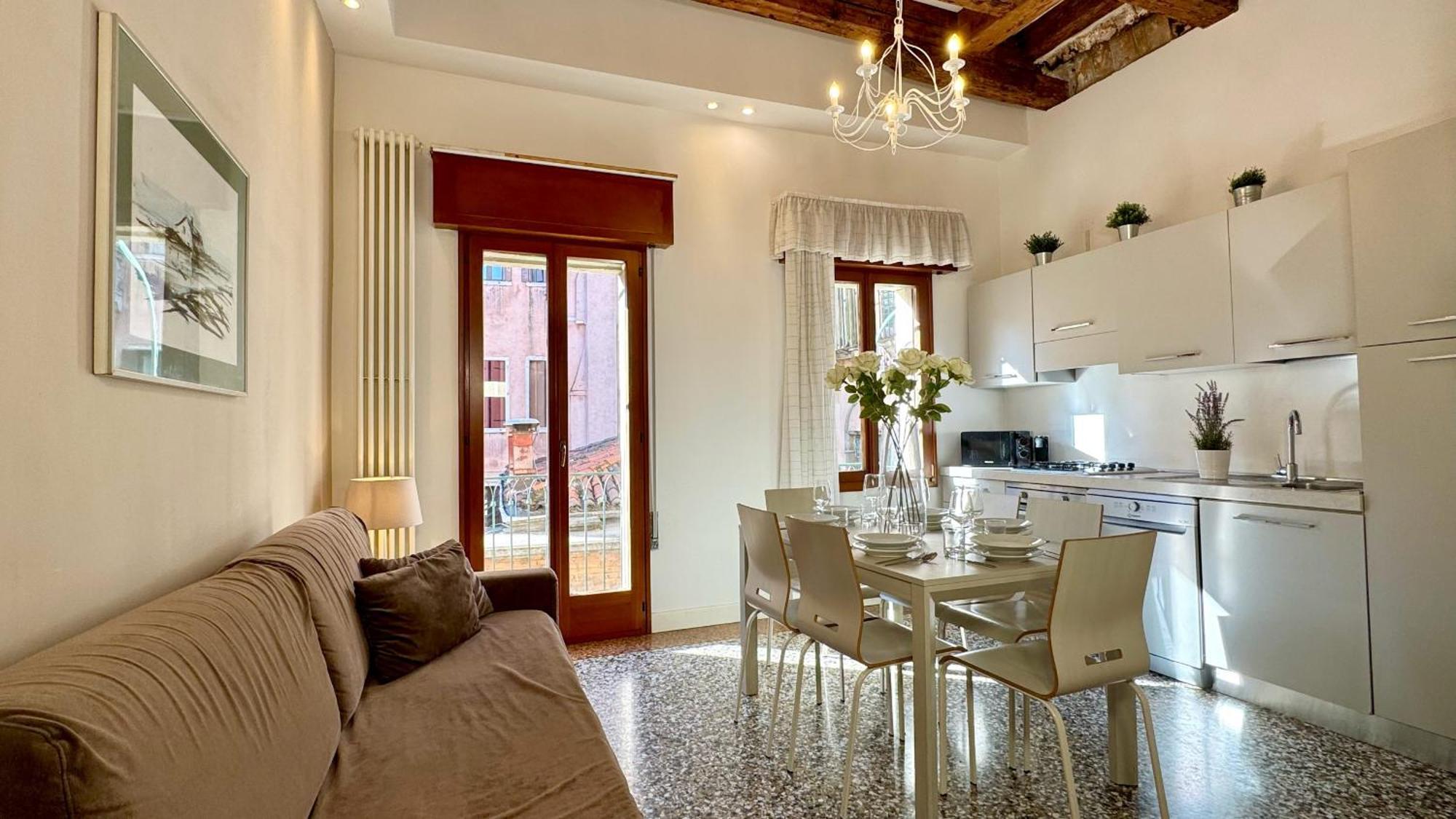 Surian Apartamento