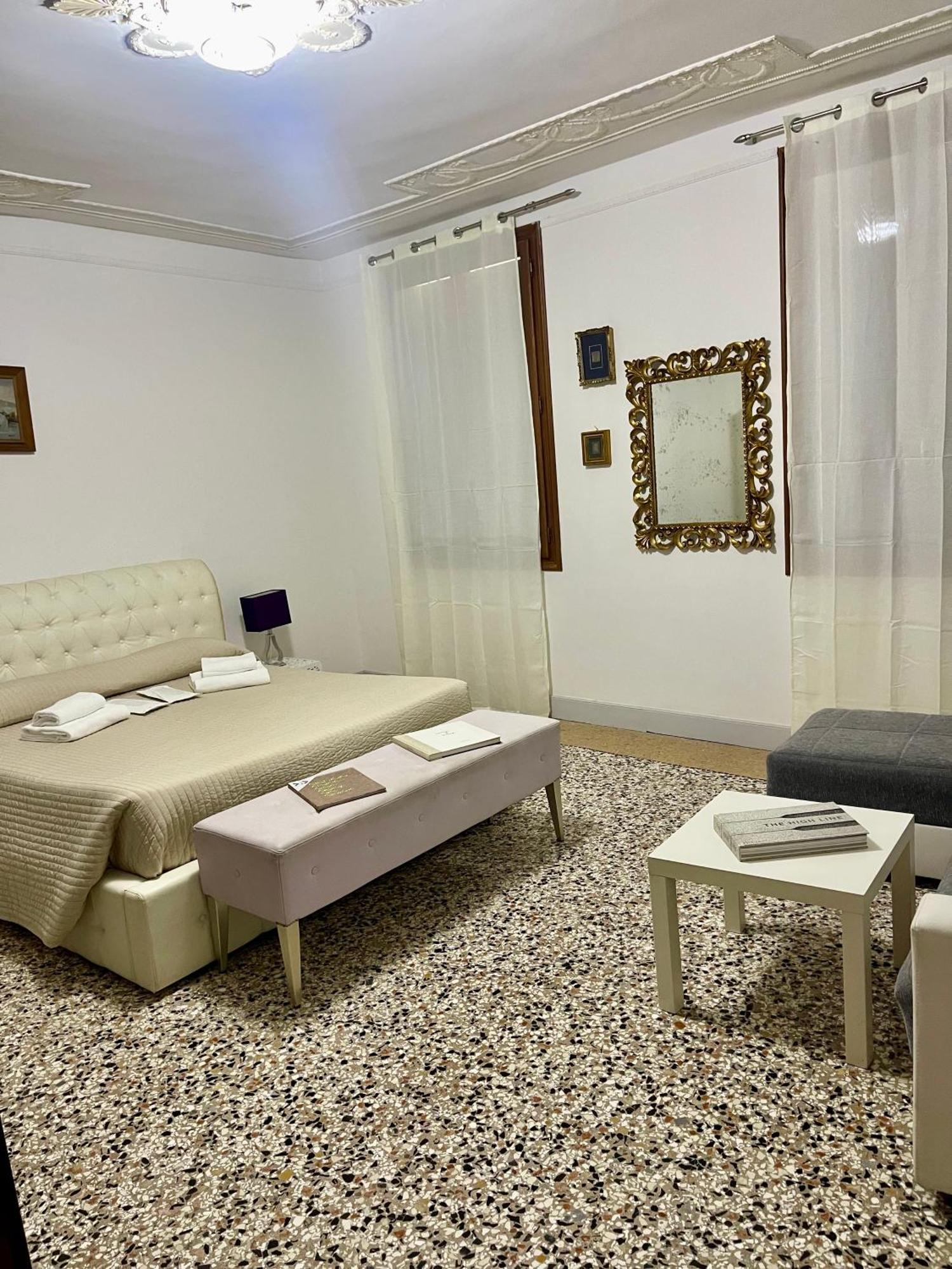 The B Collection - San Marco Riva Schiavoni Venice