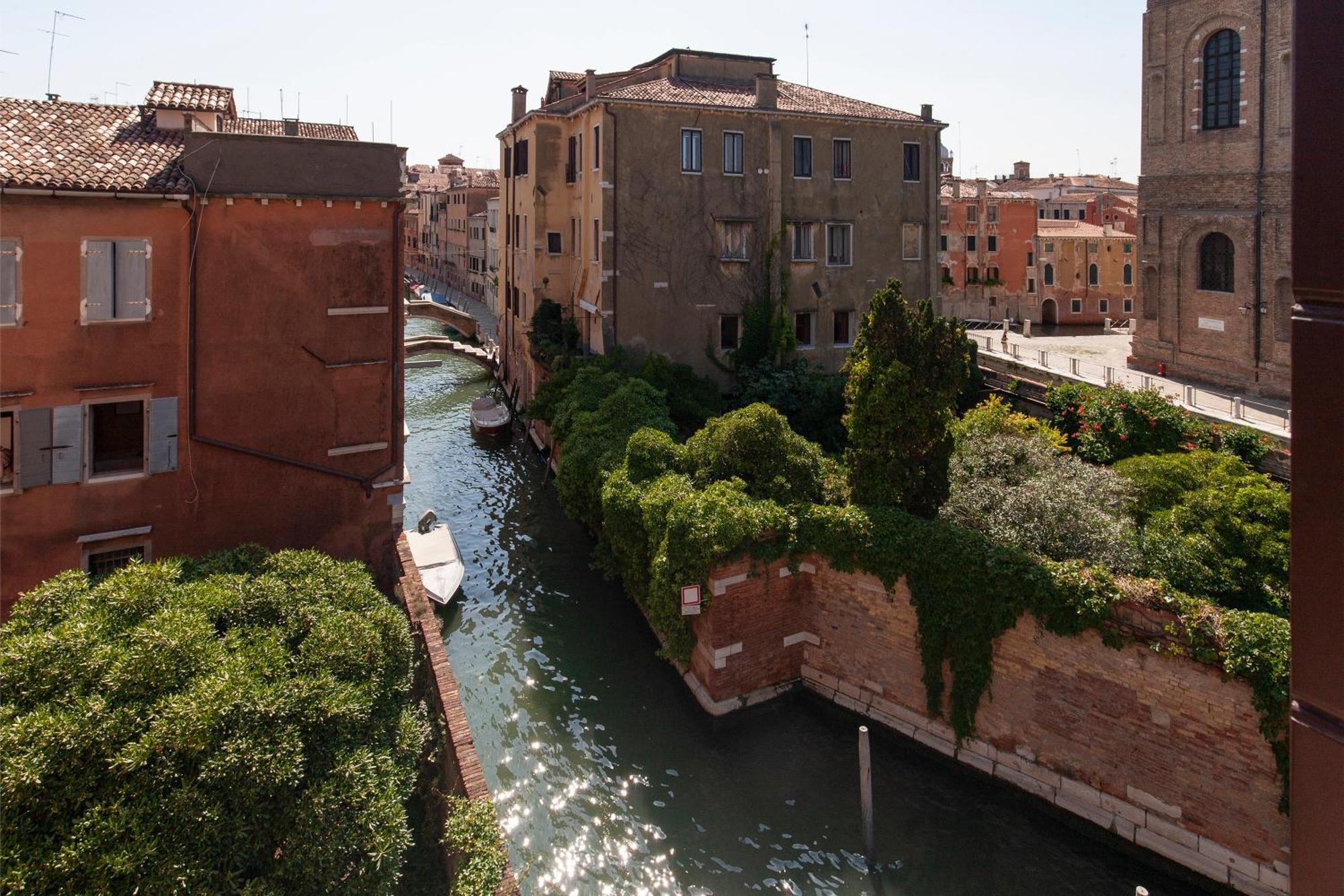Luxury Pesaro Papafava Apartment Venice