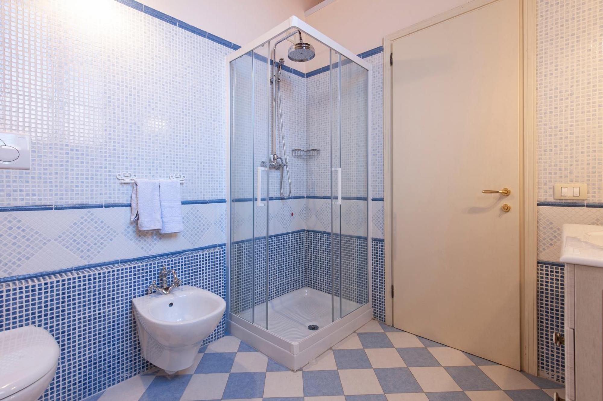 Luxury Pesaro Papafava Apartment Venice