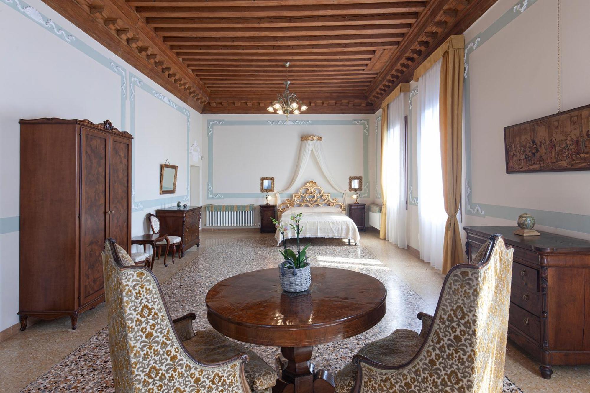 Apartment Luxury Pesaro Papafava Venice