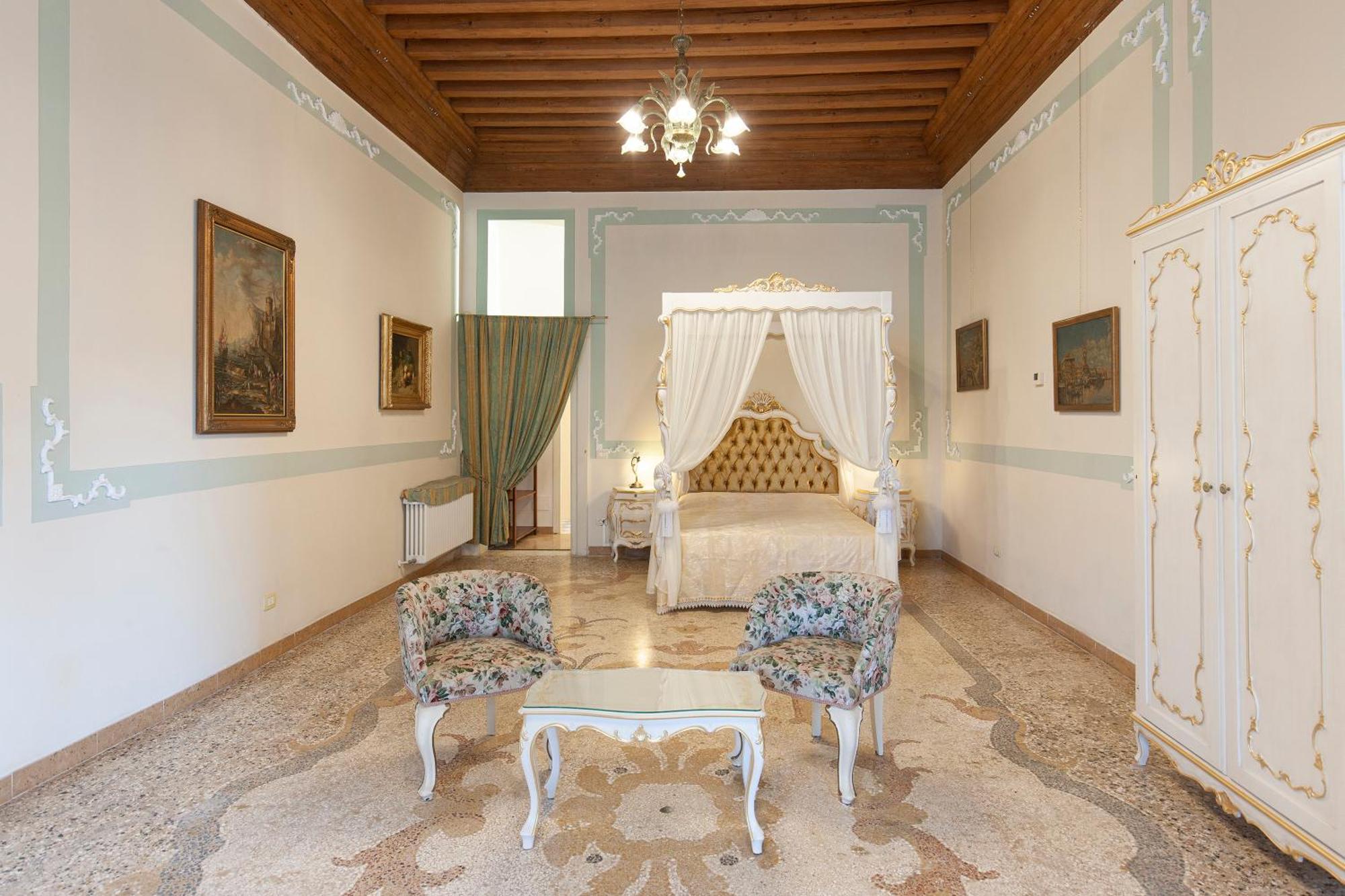 Apartment Luxury Pesaro Papafava Venice