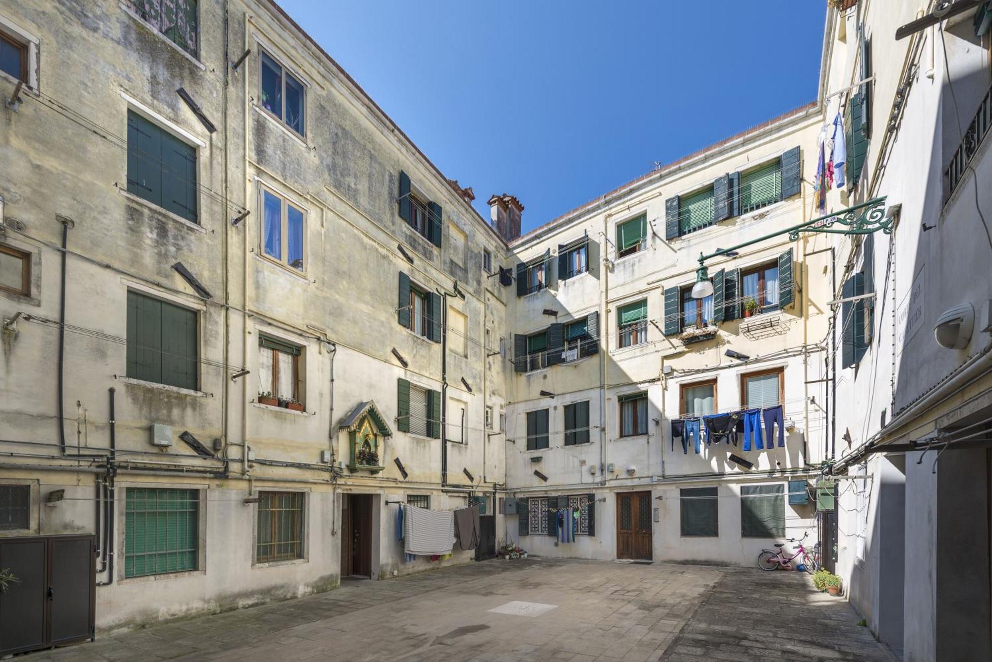 Ca' Fettier Canal View Apartment *