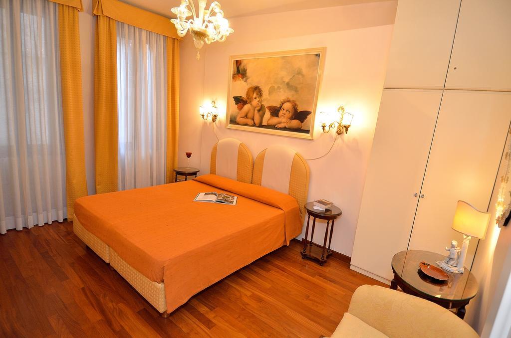 Ca Del Modena Only Bed & Breakfast 2*