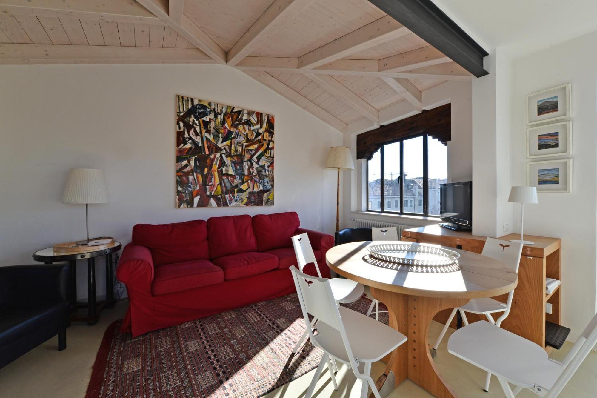 Homes & Holidays Apartment Venice