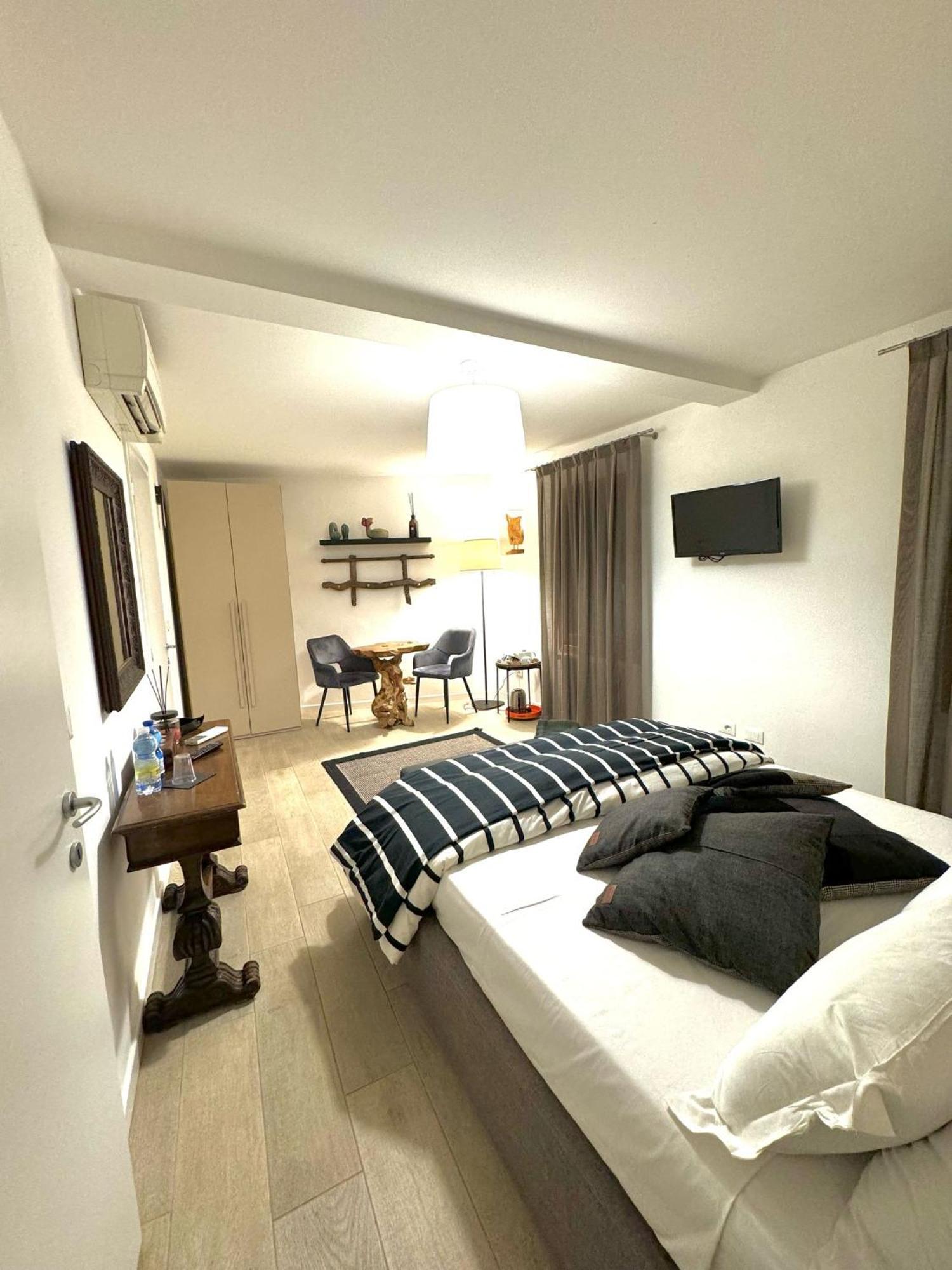 Fortuny Bed & Breakfast 2*