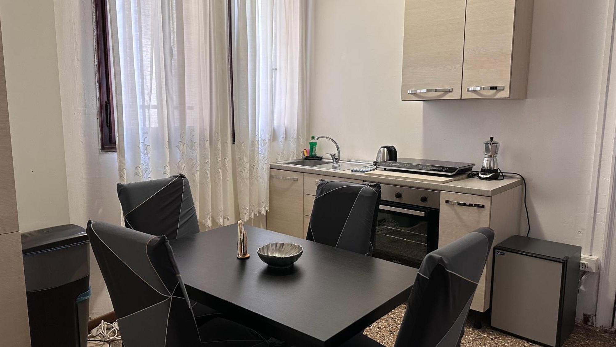 Geremia 1 Apartment