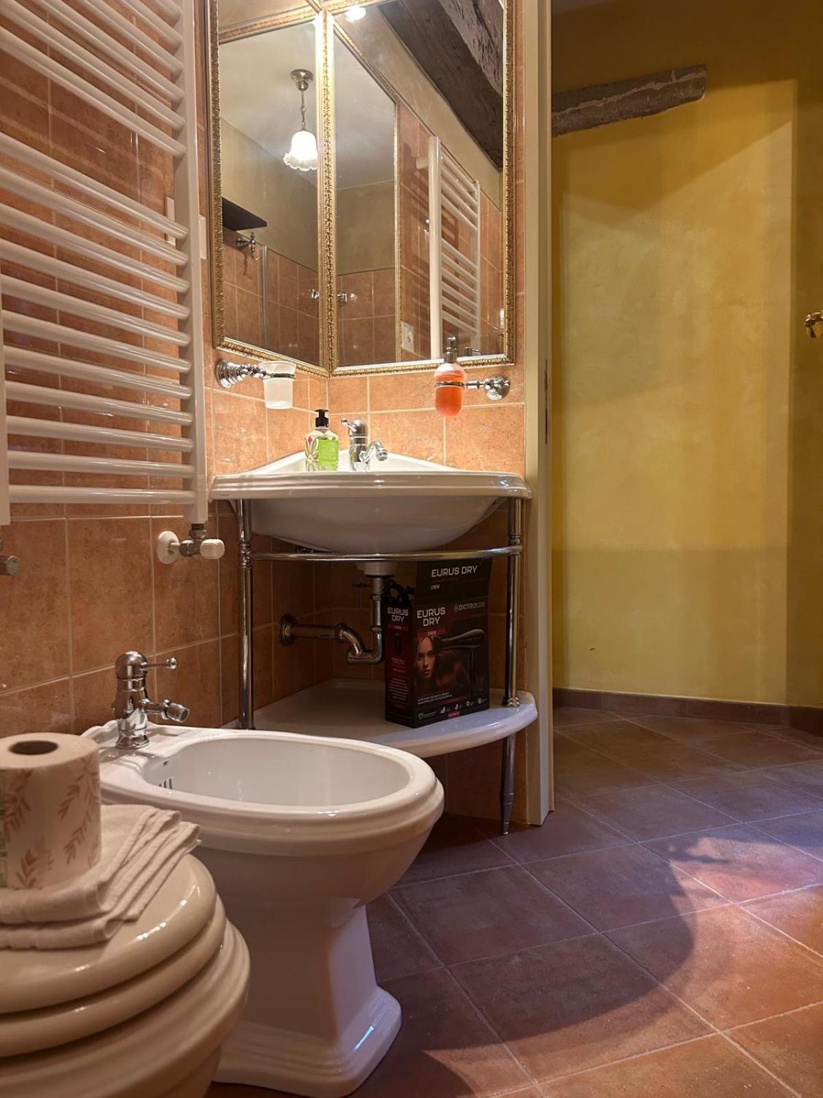 Secret Garden - Comfortable And Apartment Venice