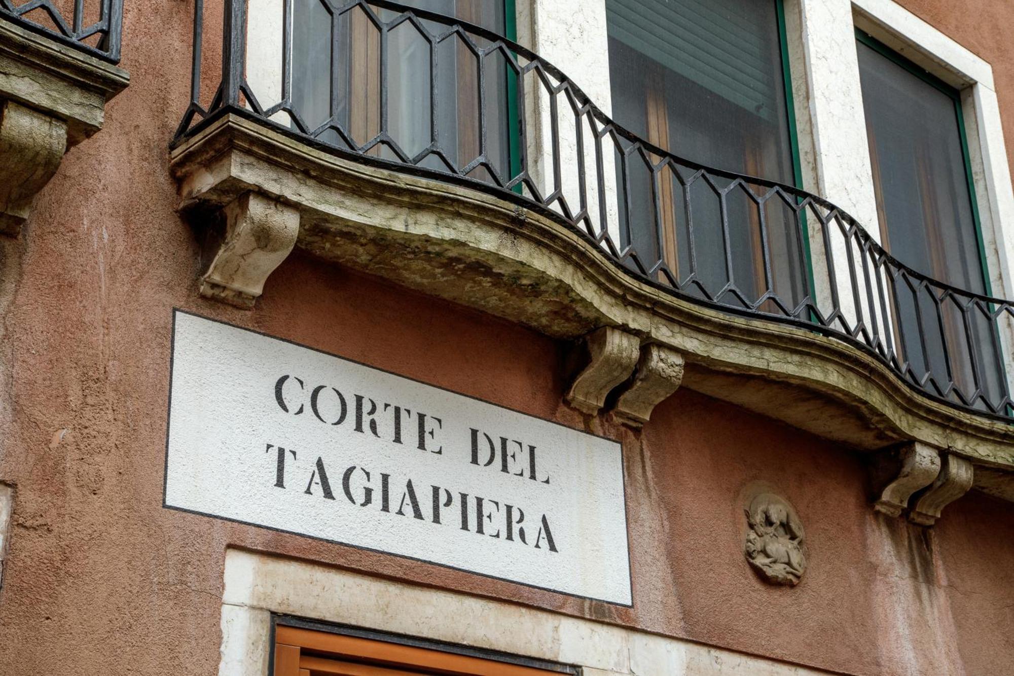 The Phantom Of The Opera Apartment Venice