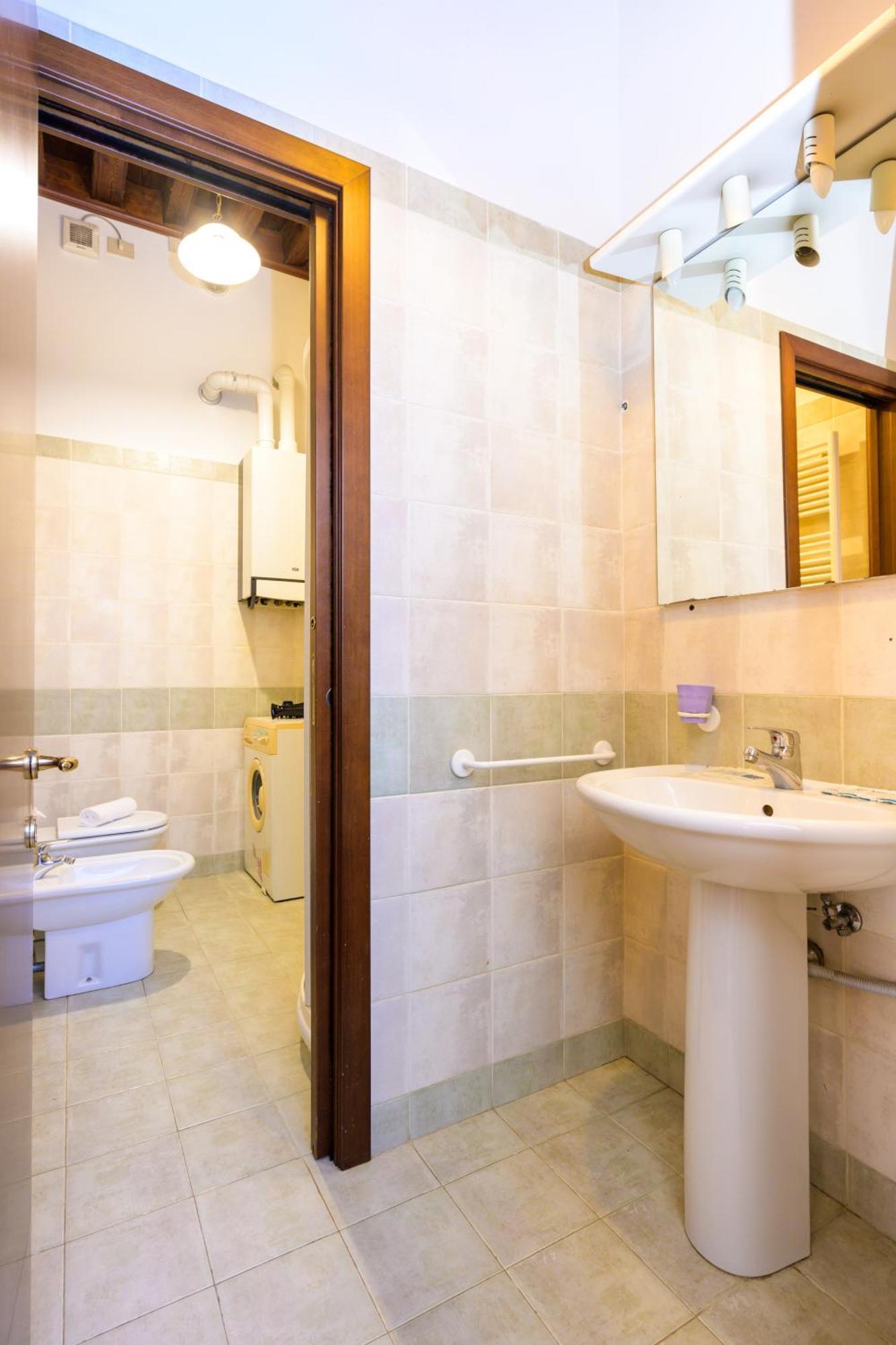 Apartment Ca Romite