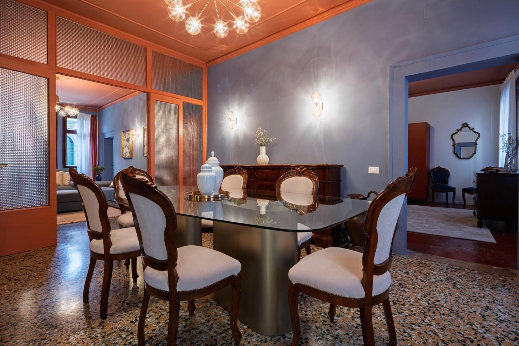 The Arsenal Large Apartment *