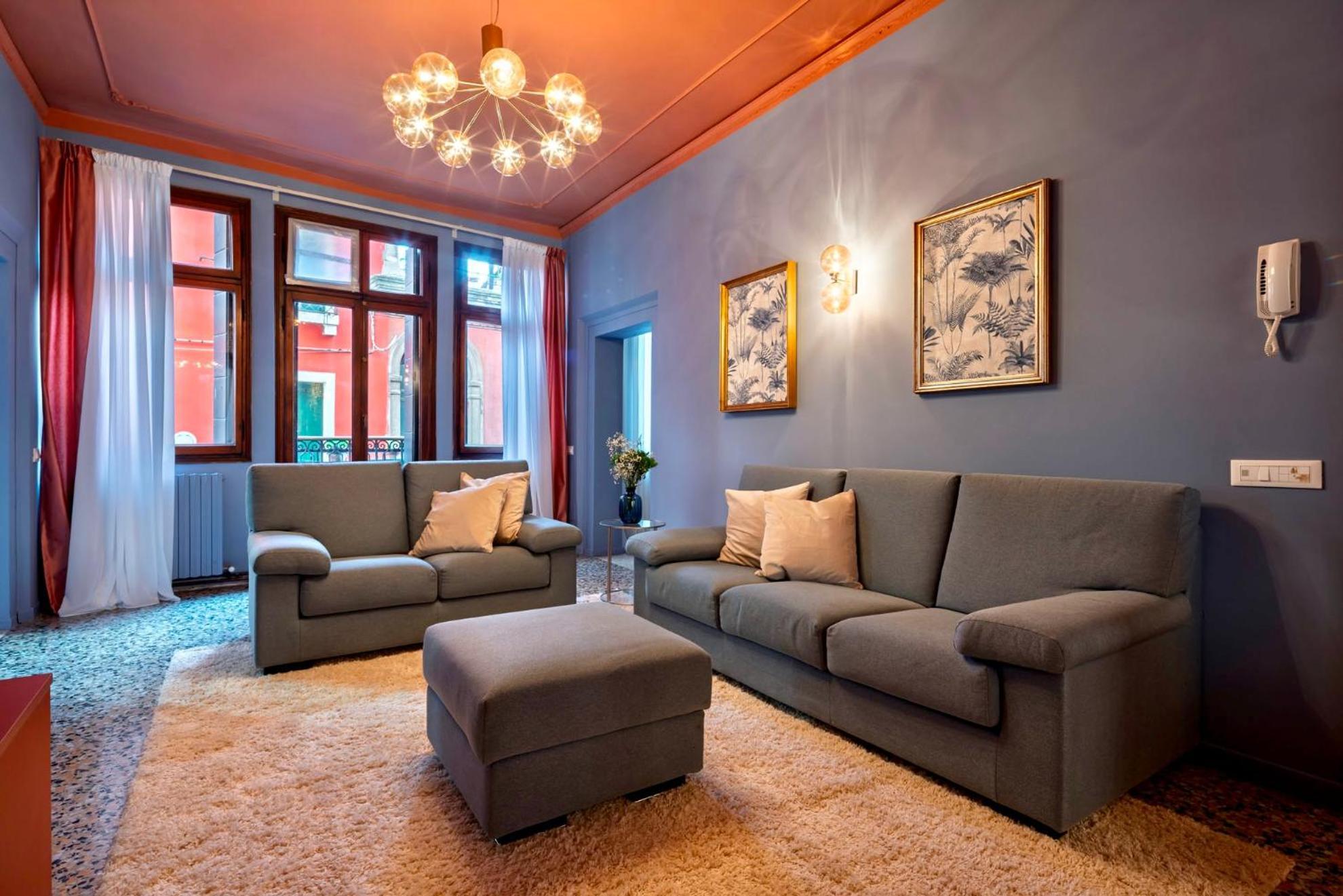 The Arsenal Large Apartment *