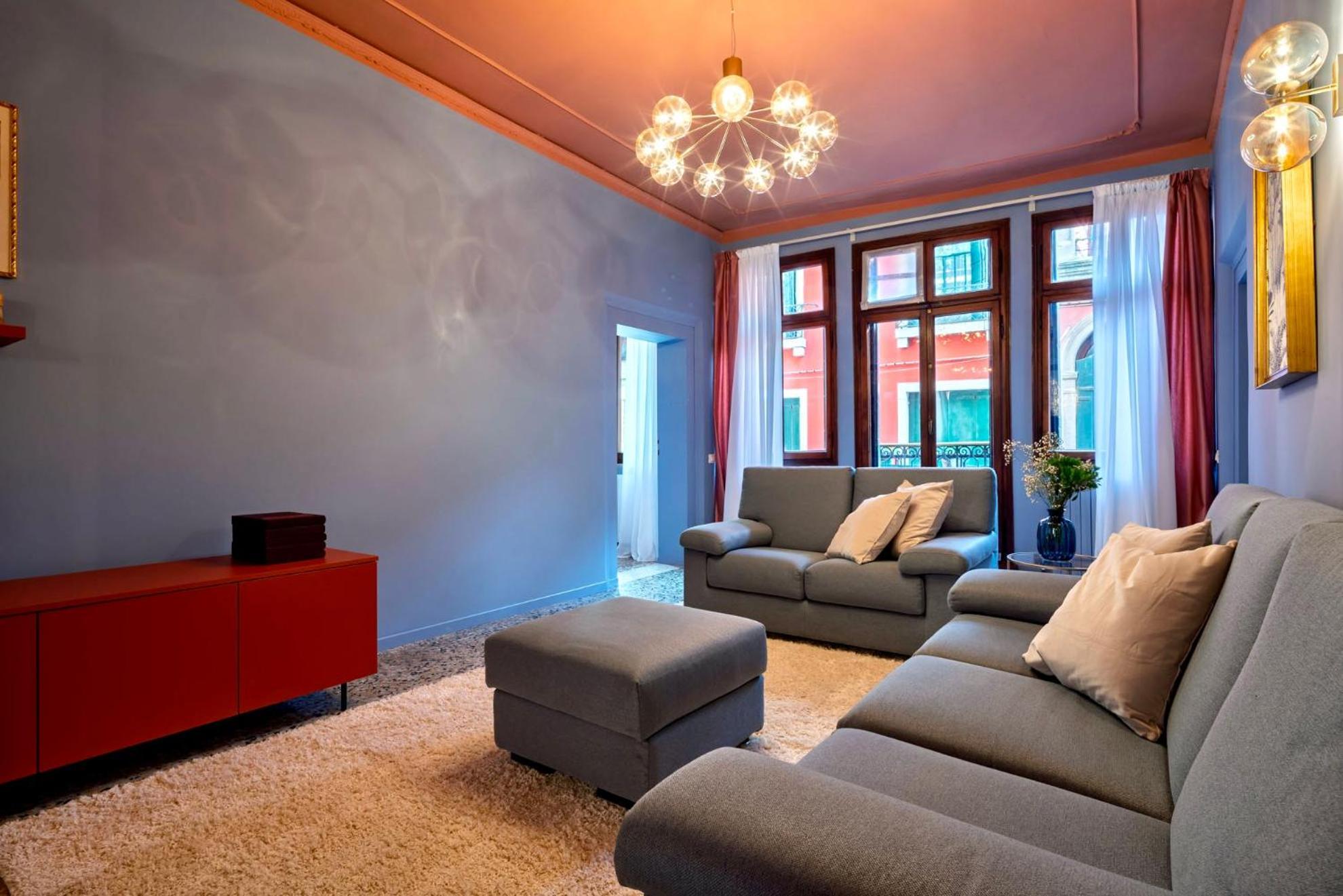 The Arsenal Large Apartment *