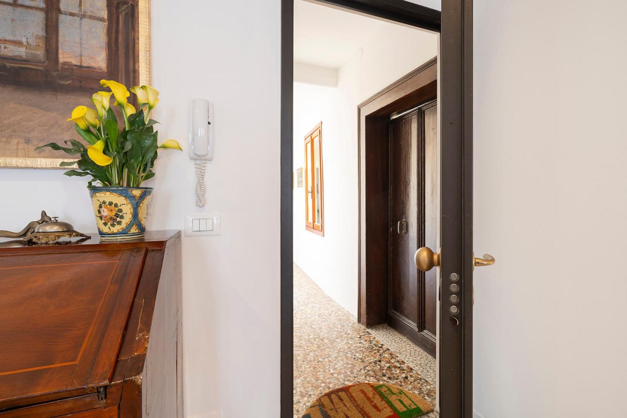 Apartamento Stupendo Luxury Canal & Garden View *