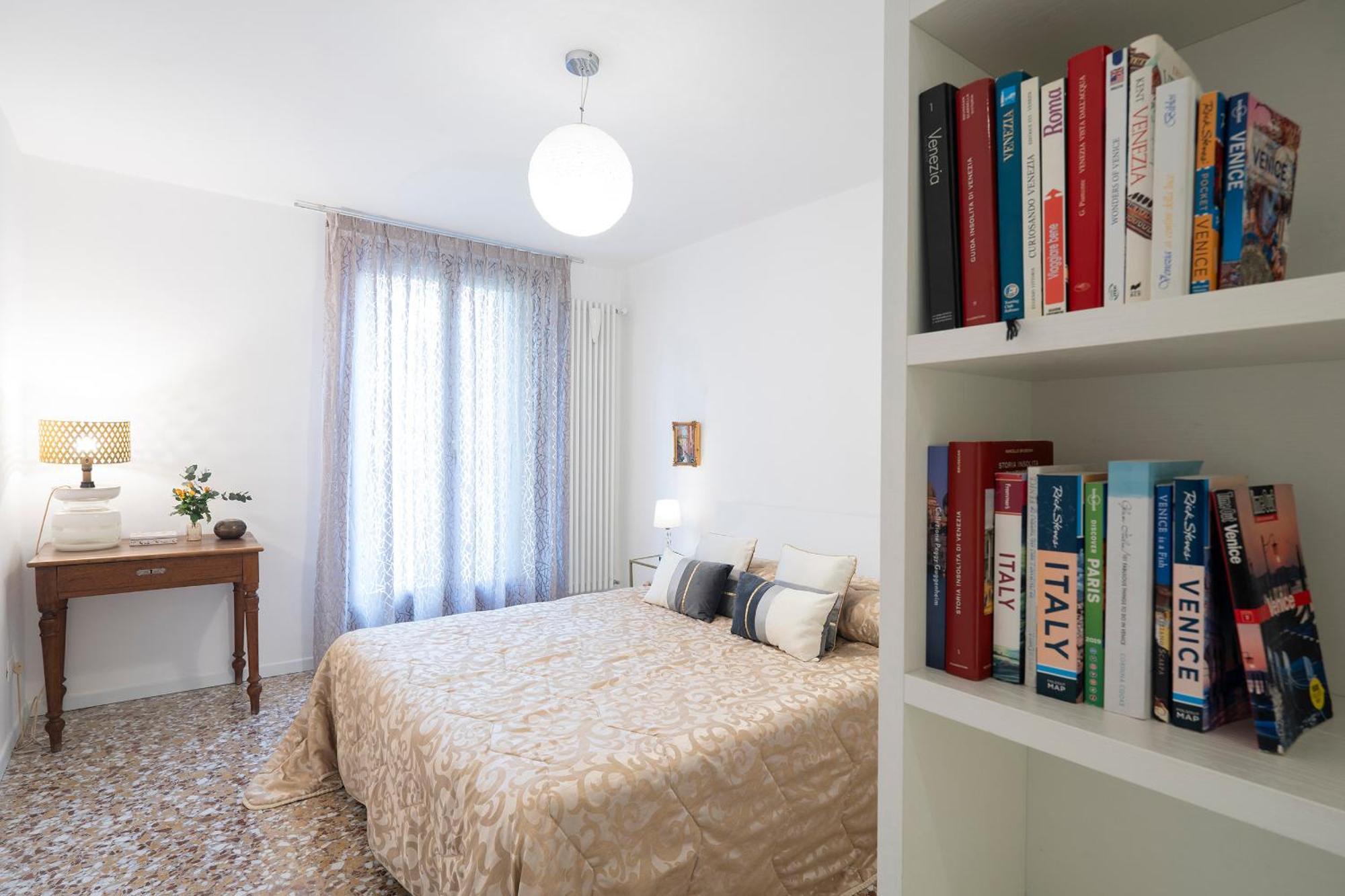 Stupendo Luxury Canal & Garden View Venice