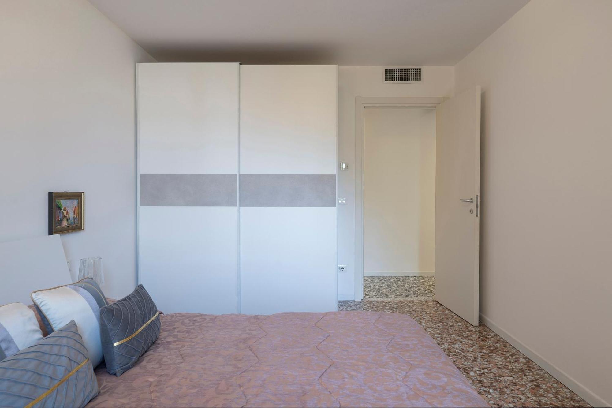 Stupendo Luxury Canal & Garden View