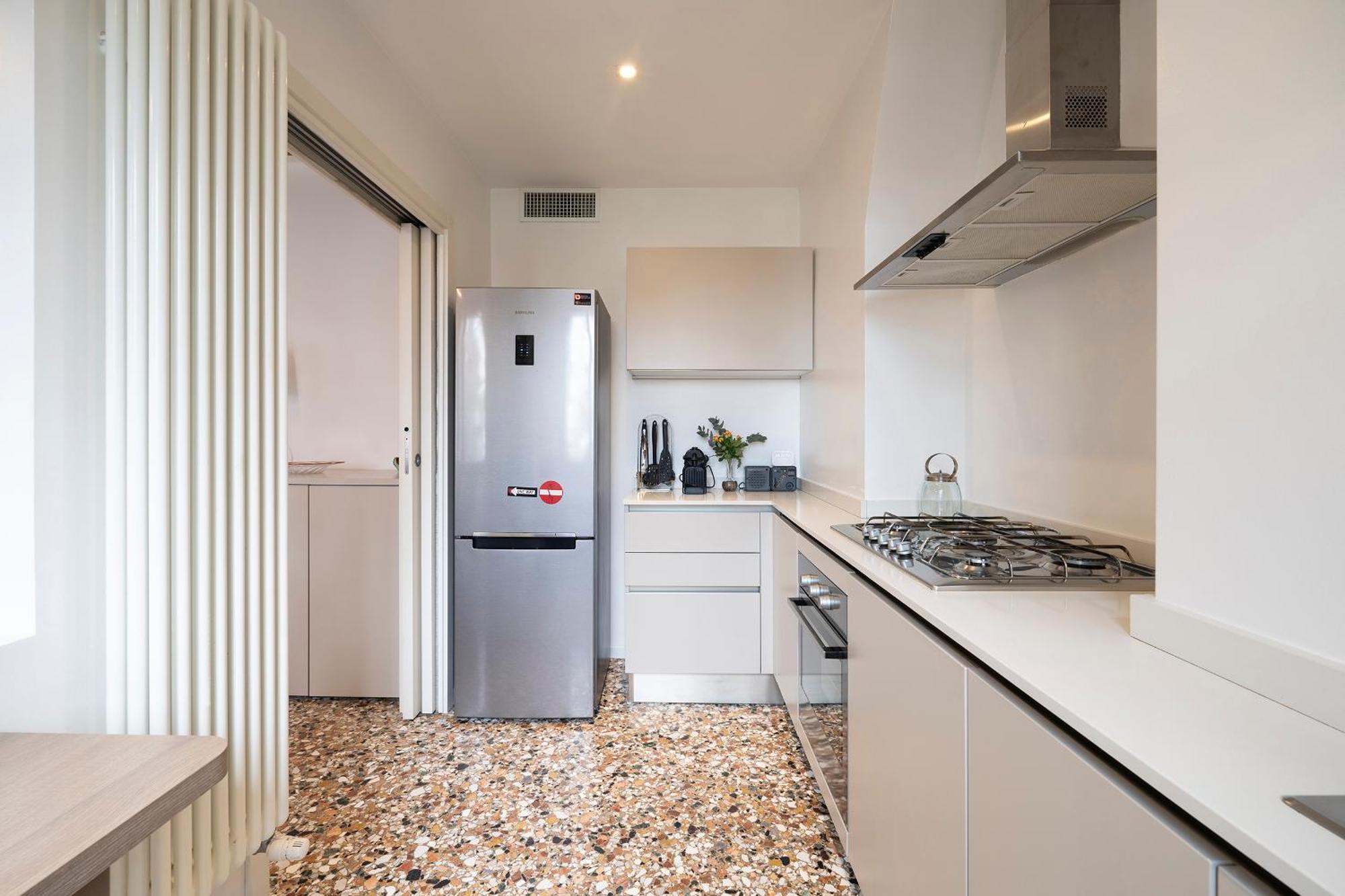 Stupendo Luxury Canal & Garden View