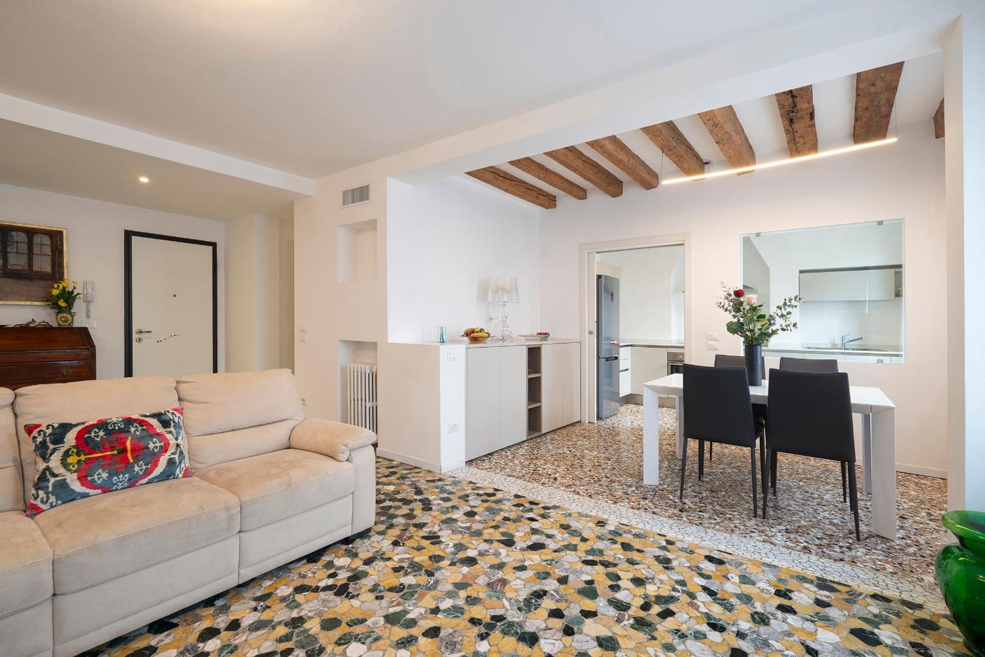 Apartment Stupendo Luxury Canal & Garden View Venice